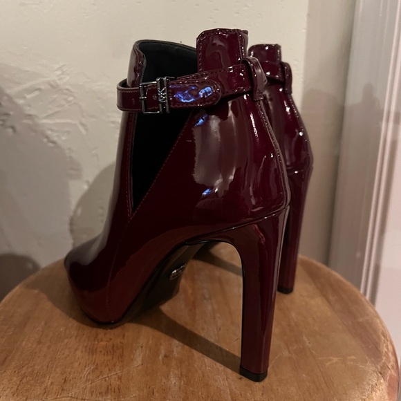 Michael Kors Lawson Open Toe Boot Heel - Picture 4 of 5
